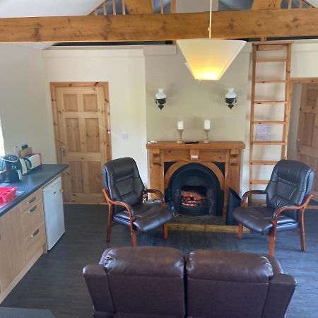 Higgins House Villa Ballyhaunis Eksteriør billede