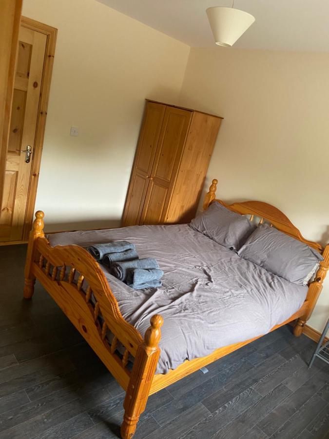 Higgins House Villa Ballyhaunis Eksteriør billede
