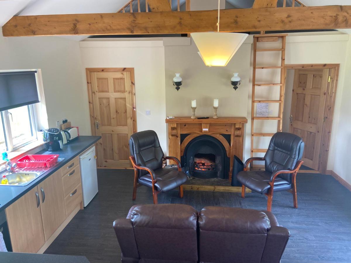 Higgins House Villa Ballyhaunis Eksteriør billede