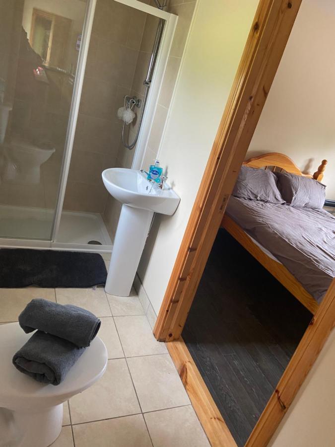 Higgins House Villa Ballyhaunis Eksteriør billede