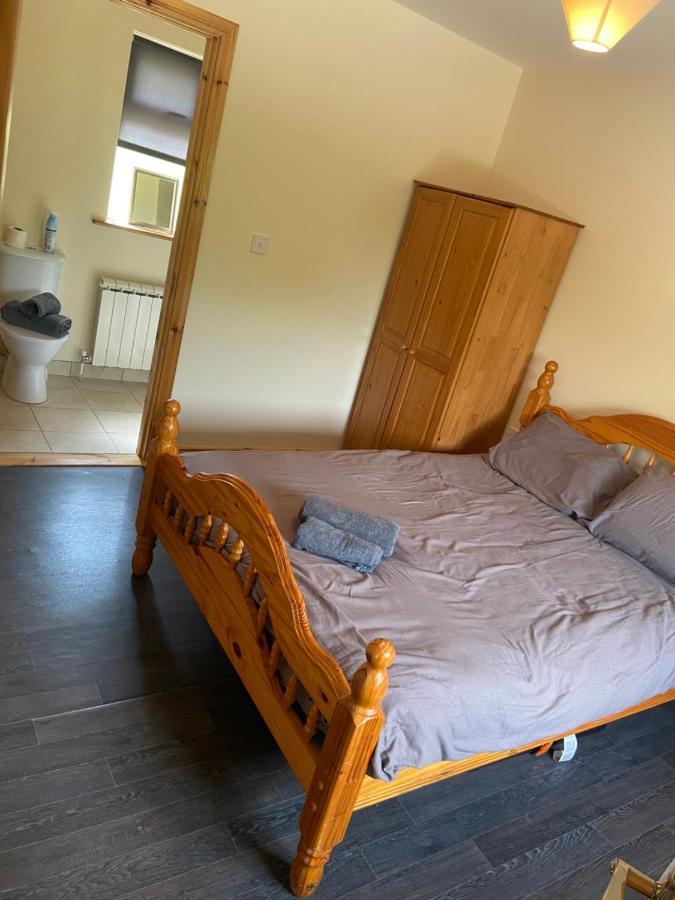 Higgins House Villa Ballyhaunis Eksteriør billede